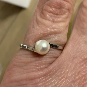 VINTAGE AVON STERLING SILVER RING SIZE 6